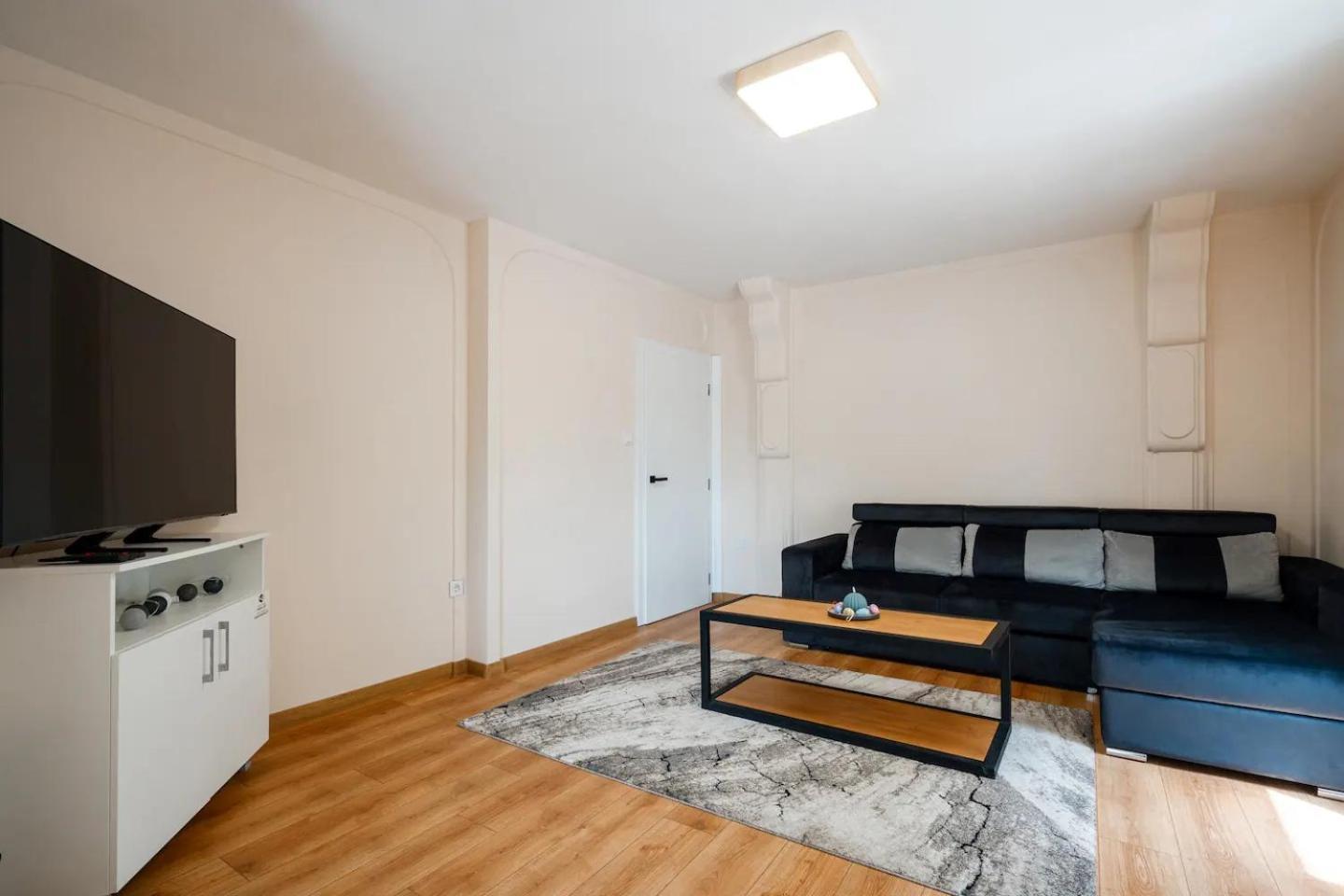 2-Bedroom Flat - Sunny Balcony Plovdiv Luaran gambar
